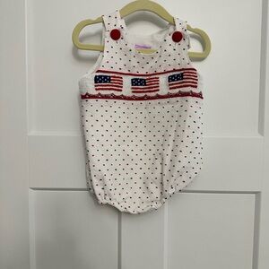 Poppy Kids Co Swiss Dot Flag Boy Bubble